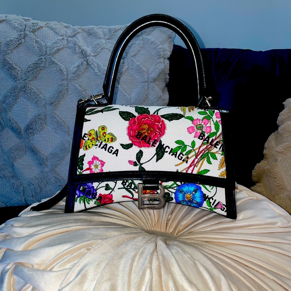 Balenciaga x Gucci hacker project crossbody bag